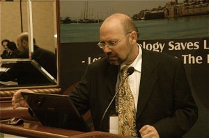 ד''ר שפירא מרצה בכנס בינלאומי 2009